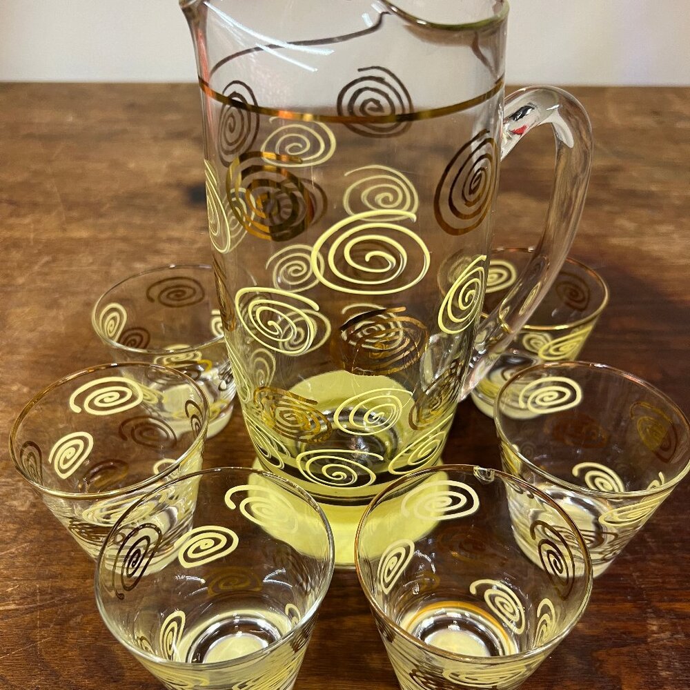 Vintage stemless martini glass and pitcher set
